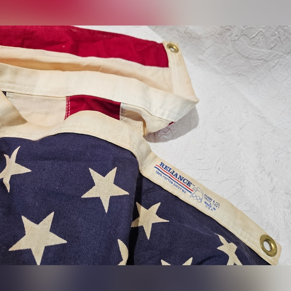 Patriotic American Flag Tapestry - Picture 11 of 12
